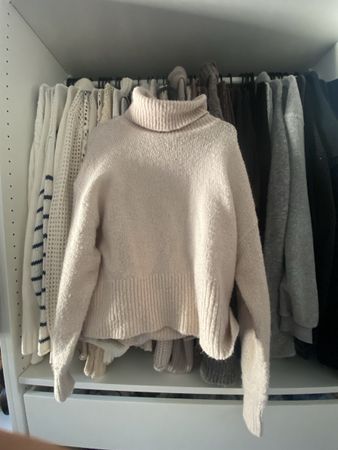 Rollkragenpullover H&M beige grob gestrickt Grösse M