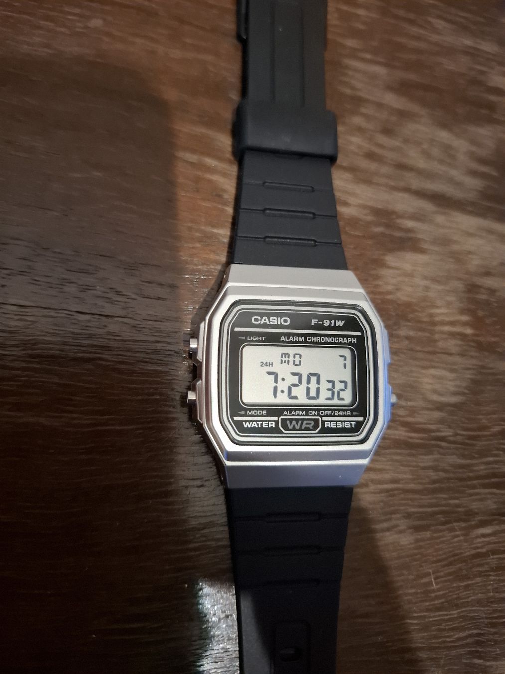 Casio Orologi: Casio Armbanduhr – Usato da Biberist venduto da HarleySeventyTwo