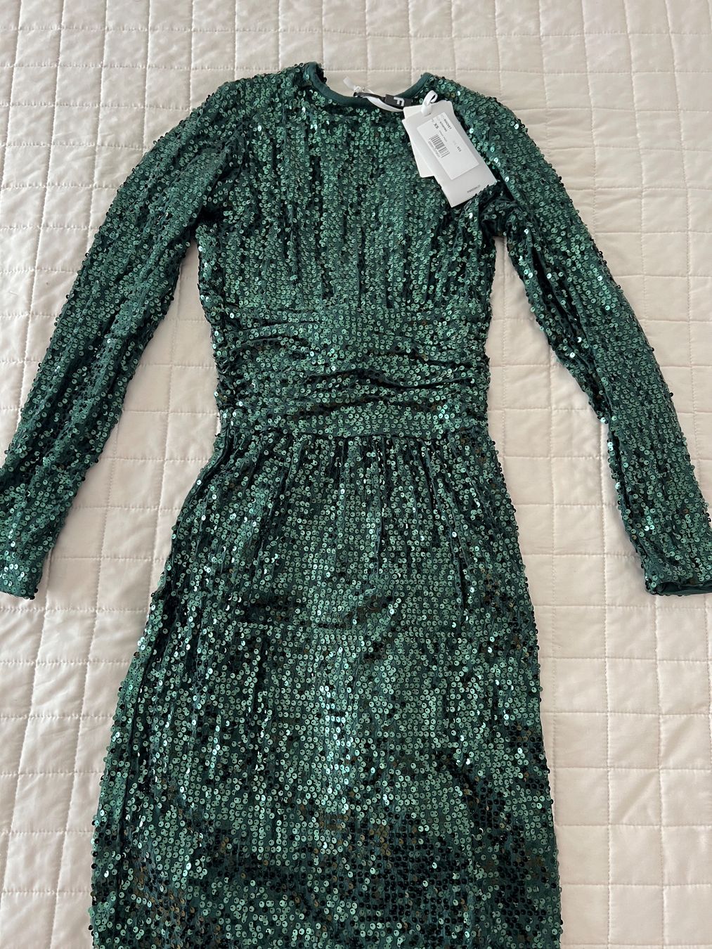 Kleider: P.A.R.O.S.E. Pailletten Abendkleid – Neu und originalverpackt aus Wädenswil von Alice_style 1