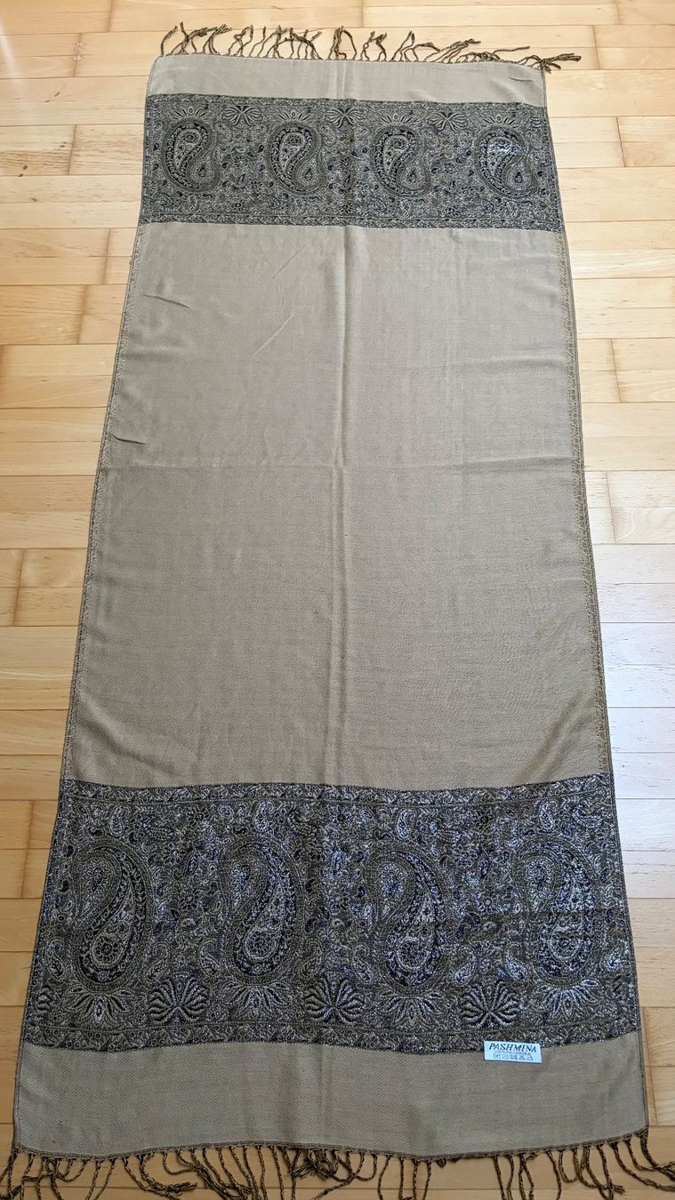 Foulard & Sciarpe: Pashmina Schal – Usato da Unterägeri venduto da Jutka_04 4