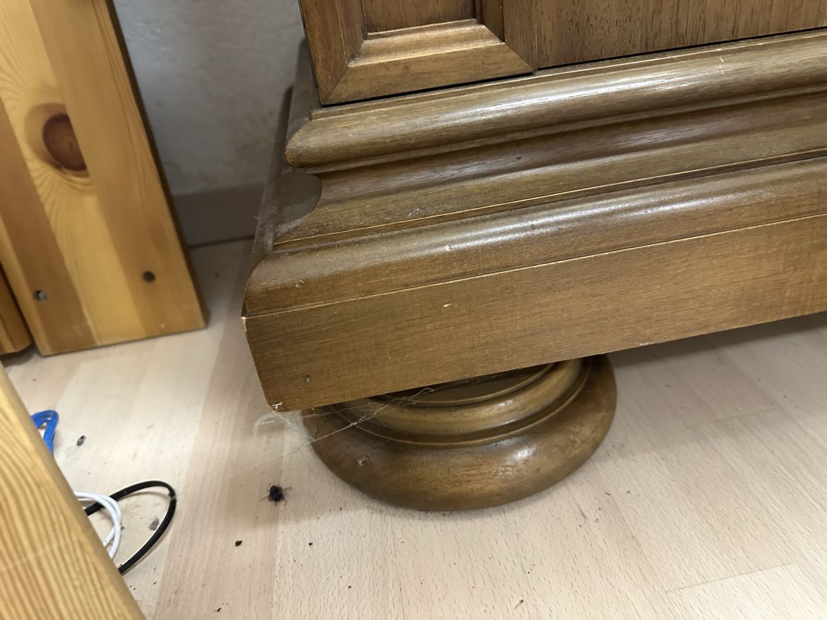 Kommoden: Grosses Stilmöbel-Sideboard / Anrichte (Klassischer Stil) – Gebraucht aus Oberhasli von burkhben 6