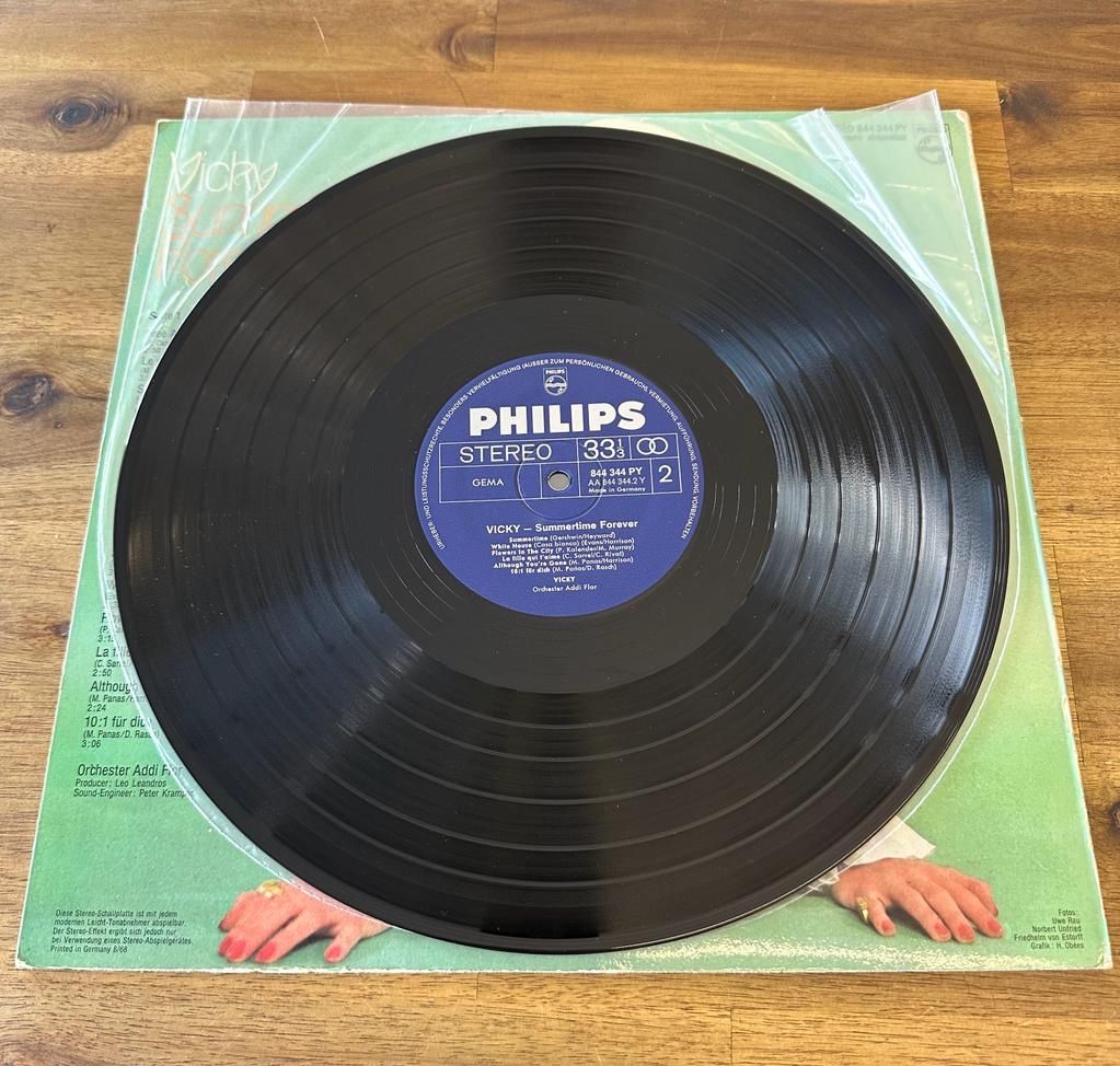 Schallplatten: Vicky Summertime Forever 1968 – Gebraucht aus Belp von B7L0 4
