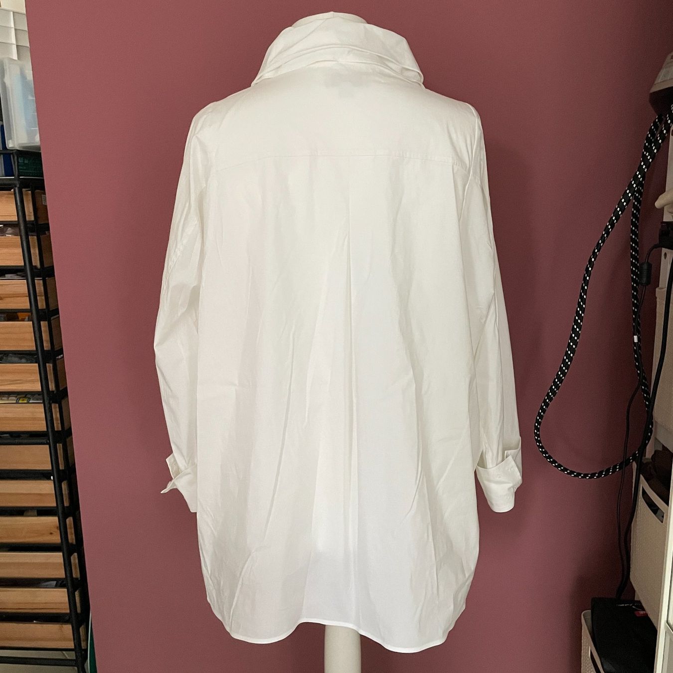 Cos Blusen: COS Shirt / Hemd - Bluse weiss Gr.44 weiss – Gebraucht aus Muttenz von einfach-schoen 2