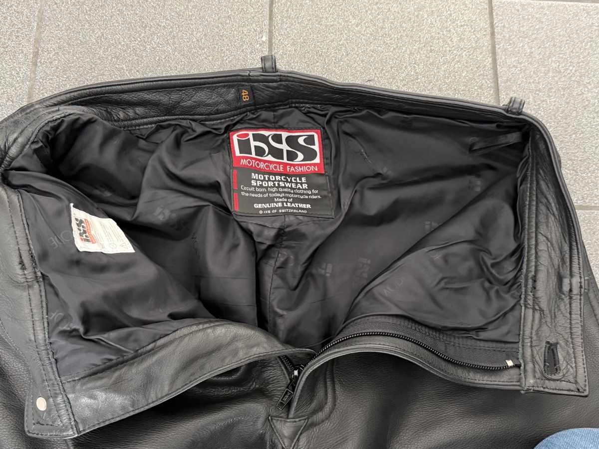 IXS Pantaloni: Motorrad Leder Hosen 48 – Usato da zürich venduto da milina 2