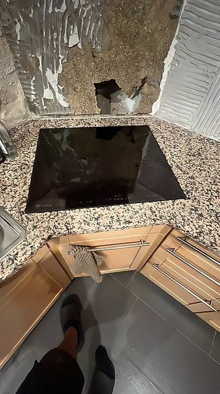 Cucine: Vitrocéramique induction Zug  – Usato da La Heutte venduto da fti02 1