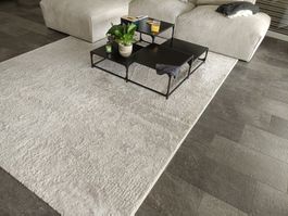Grosser Teppich ideal fürs Wohnzimmer!