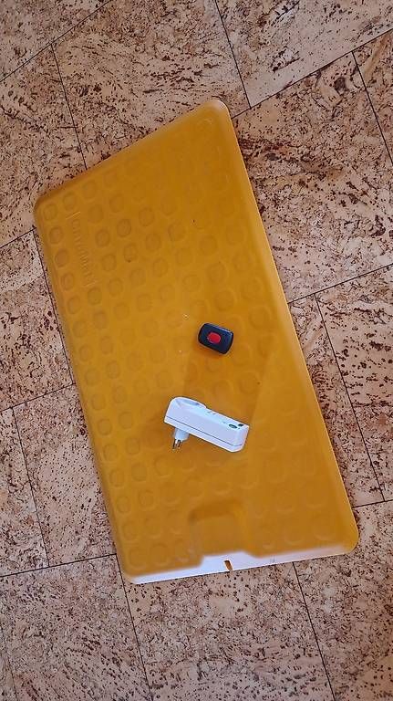 Attrezzature mediche: Caremat Klingelmatte Demenz – Usato da Götighofen venduto da Synergy03 3