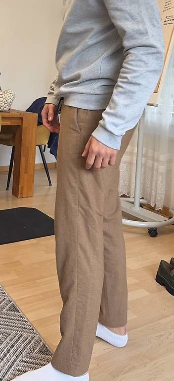 Hugo Boss Pantaloni: Hugo Boss Winter Tech Flannel Hose Beige – Usato da Schaffhausen venduto da Goni17