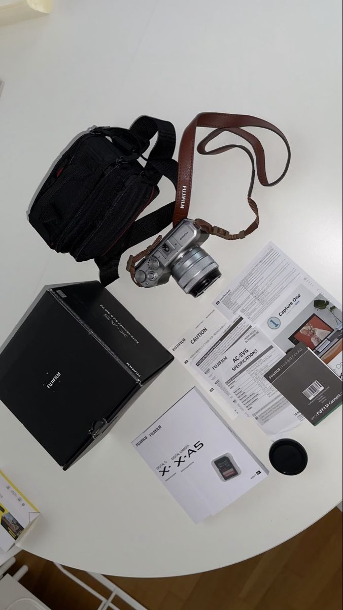Fujifilm Fotocamera: Fujifilm X-A5 Systemkamera Silber – Usato da Luzern venduto da leo_dp2d 4