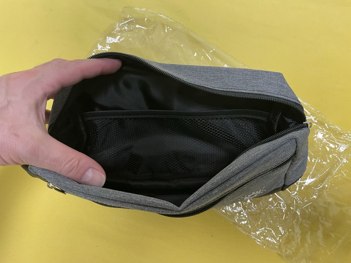 Custodie per cosmetici: Necessaire, neu und ungebraucht! – Nuovo e nell'imballaggio originale da Luzern venduto da predator11 2