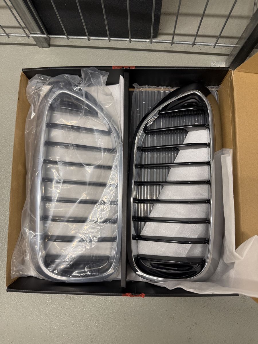 BMW Tutti pezzi di ricambio auto: BMW G30 Originale Kühlergrill – Usato da Staufen venduto da fid_7gl7