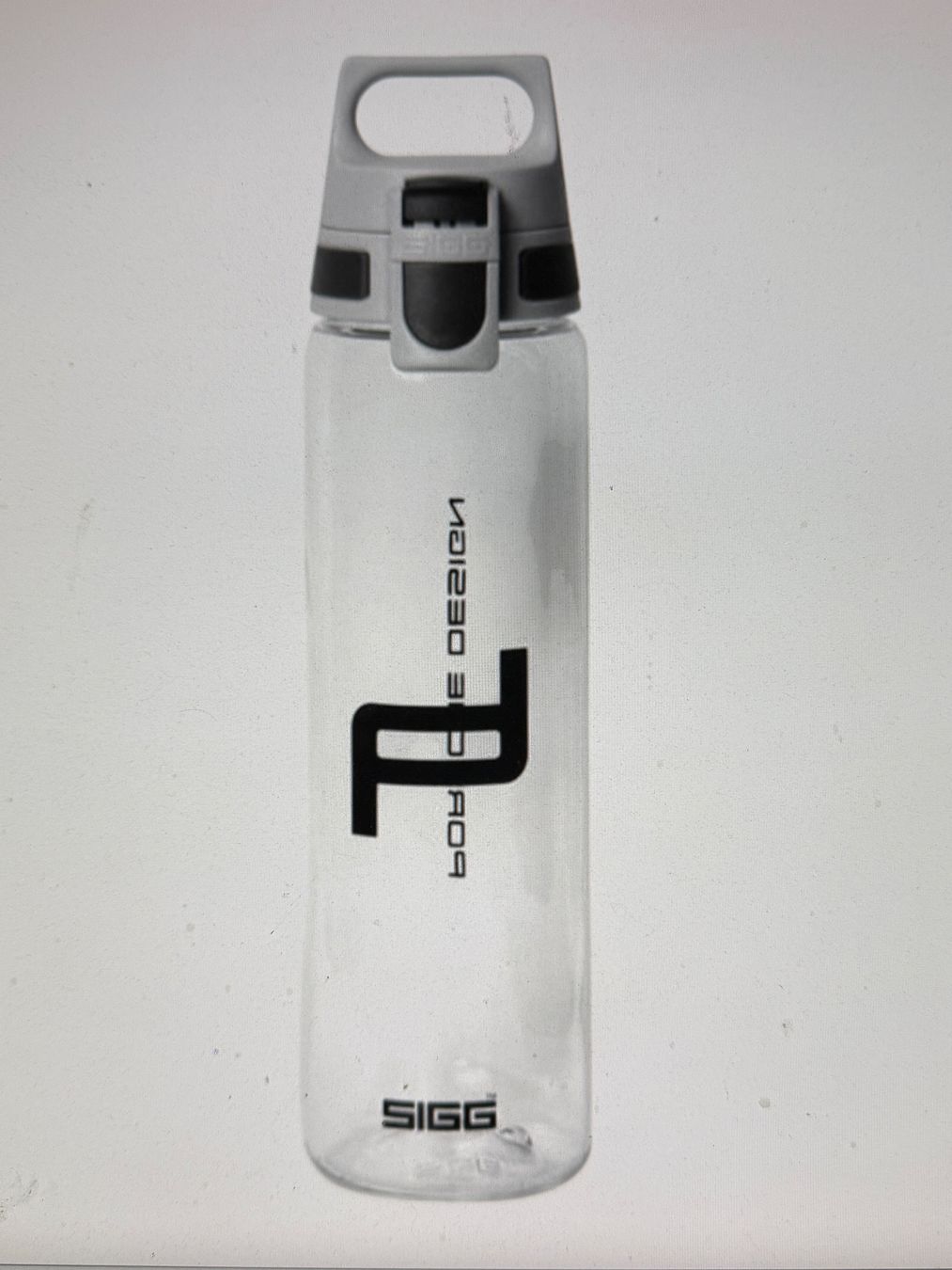 Sigg Gourdes & Thermos: PORSCHE DESIGN Trinkflasche ^total clear^ SIGG Versand 9Fr – Neuf avec emballage d'origine à Heiligenschwendi par Bgb623 8