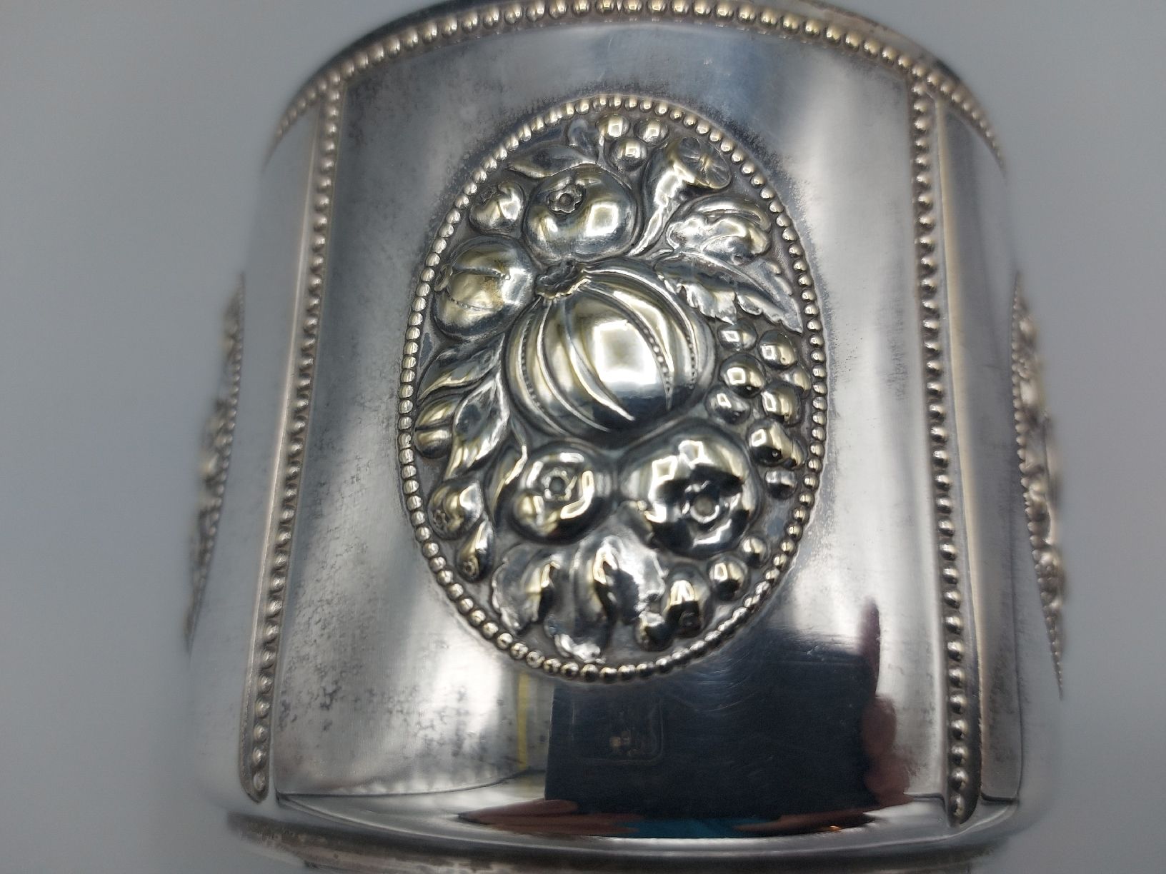 Altro per la casa: Jugendstil WMF Flaschenhalter versilbert – Usato da Ostermundigen venduto da son_vd9k 2