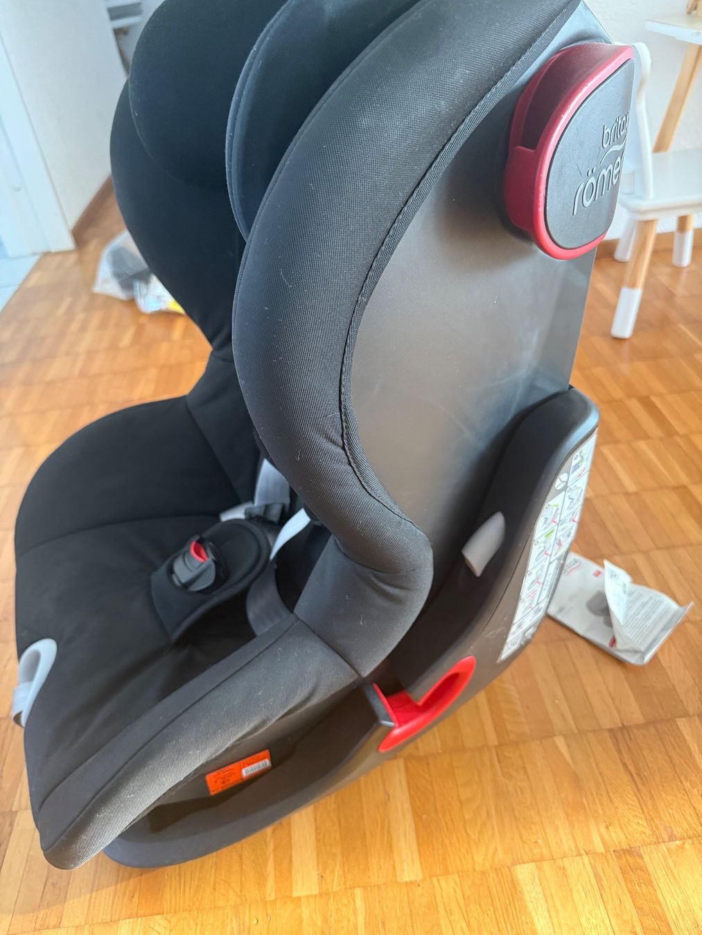 Britax Römer Seggiolini per auto: Britax Römer King II / ATS / LS – Usato da Richterswil venduto da Eunoia85 7