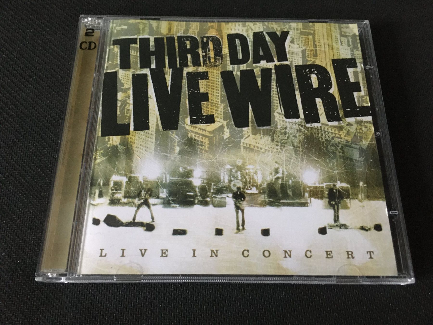 CD: Third Day - Live Wire -CD- CD+DVD – Usato da St.Gallen venduto da MedienJoe