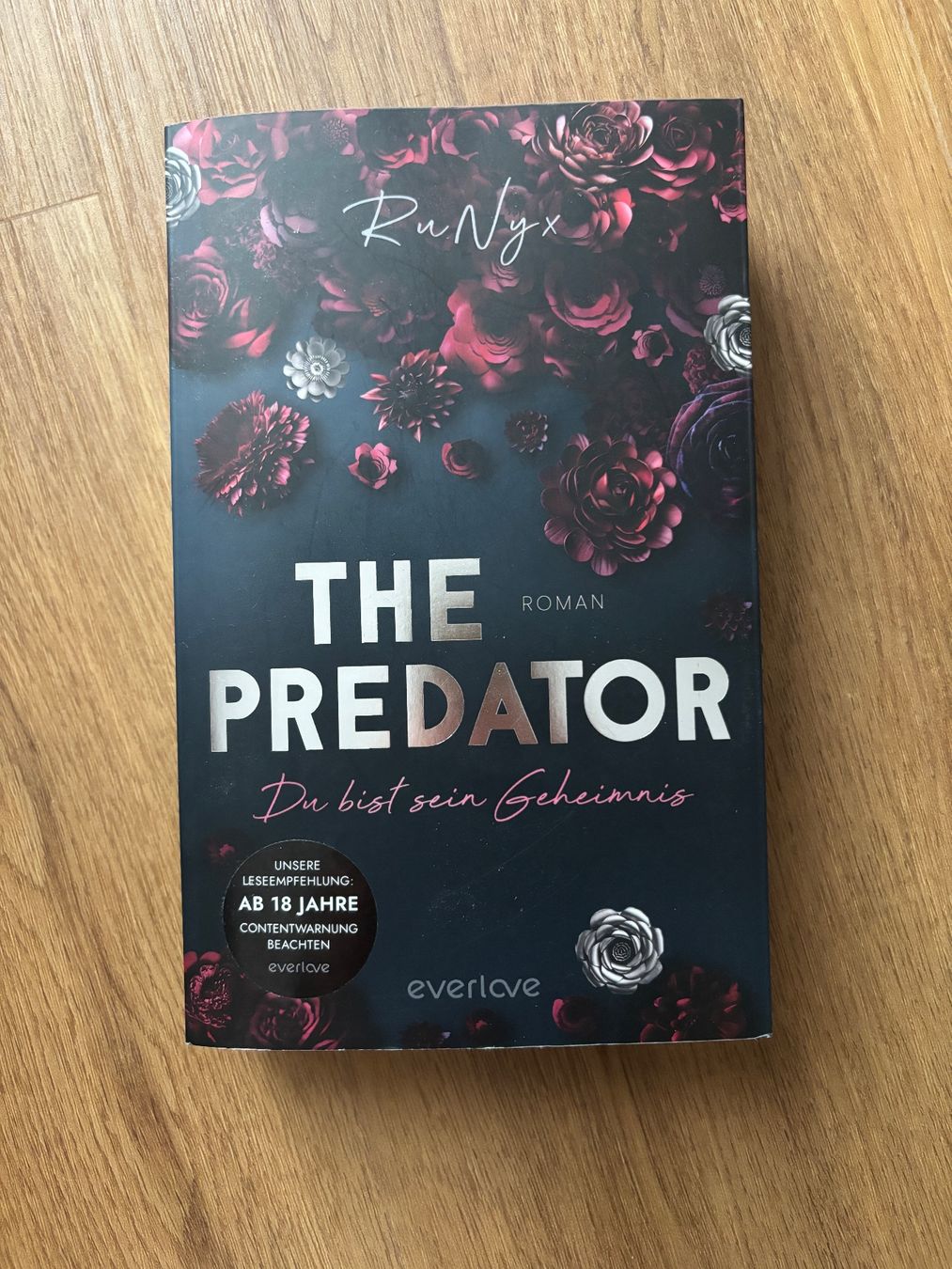 Libri: Roman The Predator von RuNyx – Usato da Rapperswil SG venduto da sve_pf