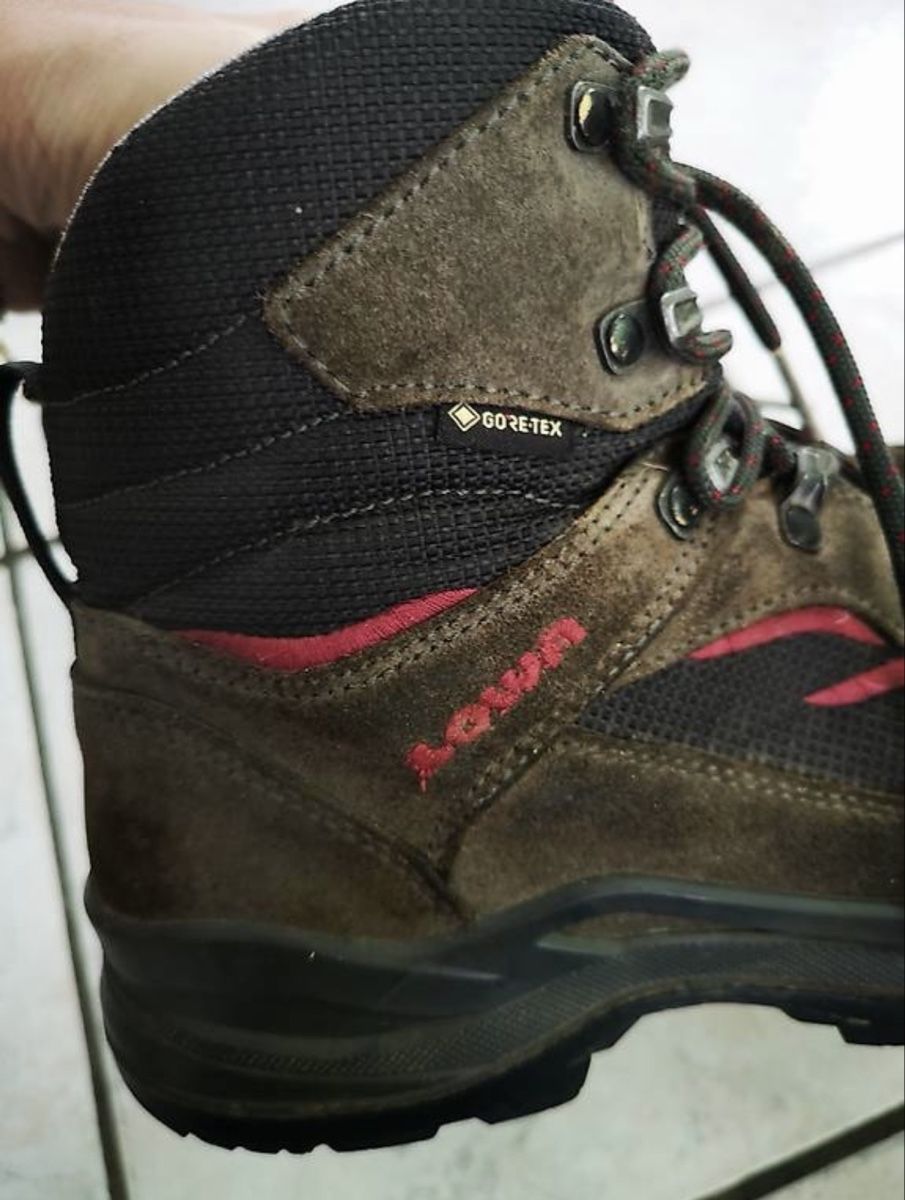 Lowa Scarpe da donna: Lowa gore-tex Wanderschuhe gr. 39 – Usato da Sevelen venduto da gsandax 2