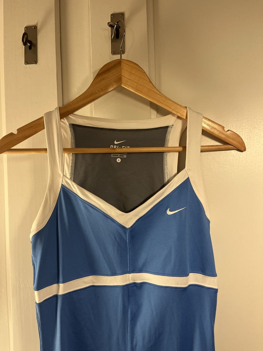 Nike Vestiti: Nike Tenniskleid Gr. S – Usato da Bern venduto da Camski 1