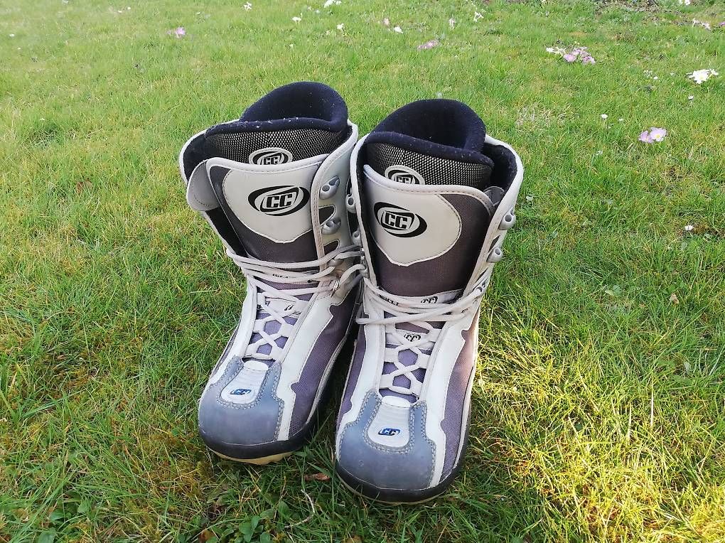 Herrenschuhe: Snowboard boots – Gebraucht aus Bad Zurzach von Teno_53