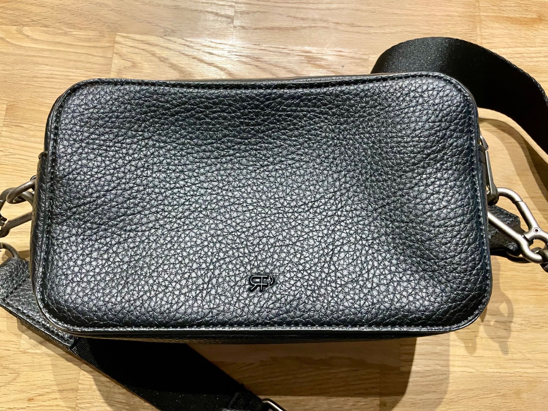 Taschen für Damen: Umhängetasche PARFOIS – Gebraucht aus Bassersdorf von Cincinnati 2