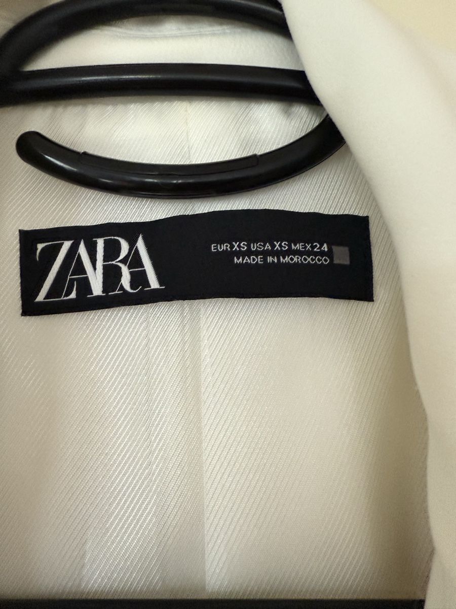 Zara Giacche: Damen Blazer – Usato da Luzern venduto da Sandiego2006 1