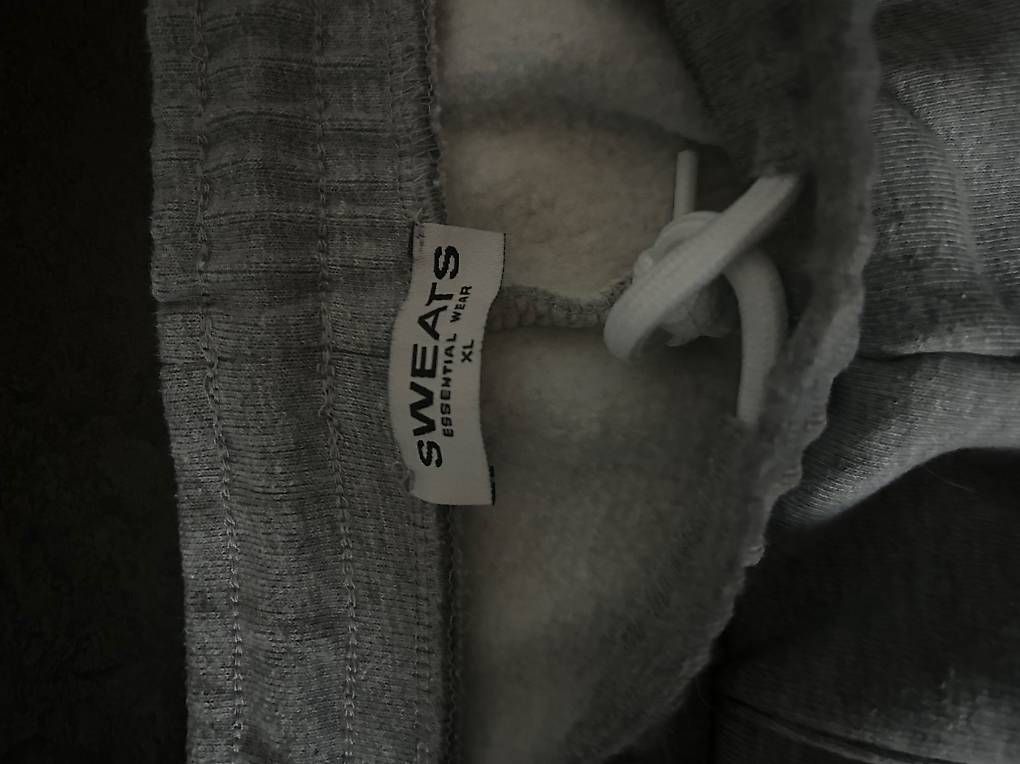 Pantalons: sweats jogger – D'occasion à Hünenberg See par broglisvintage 2