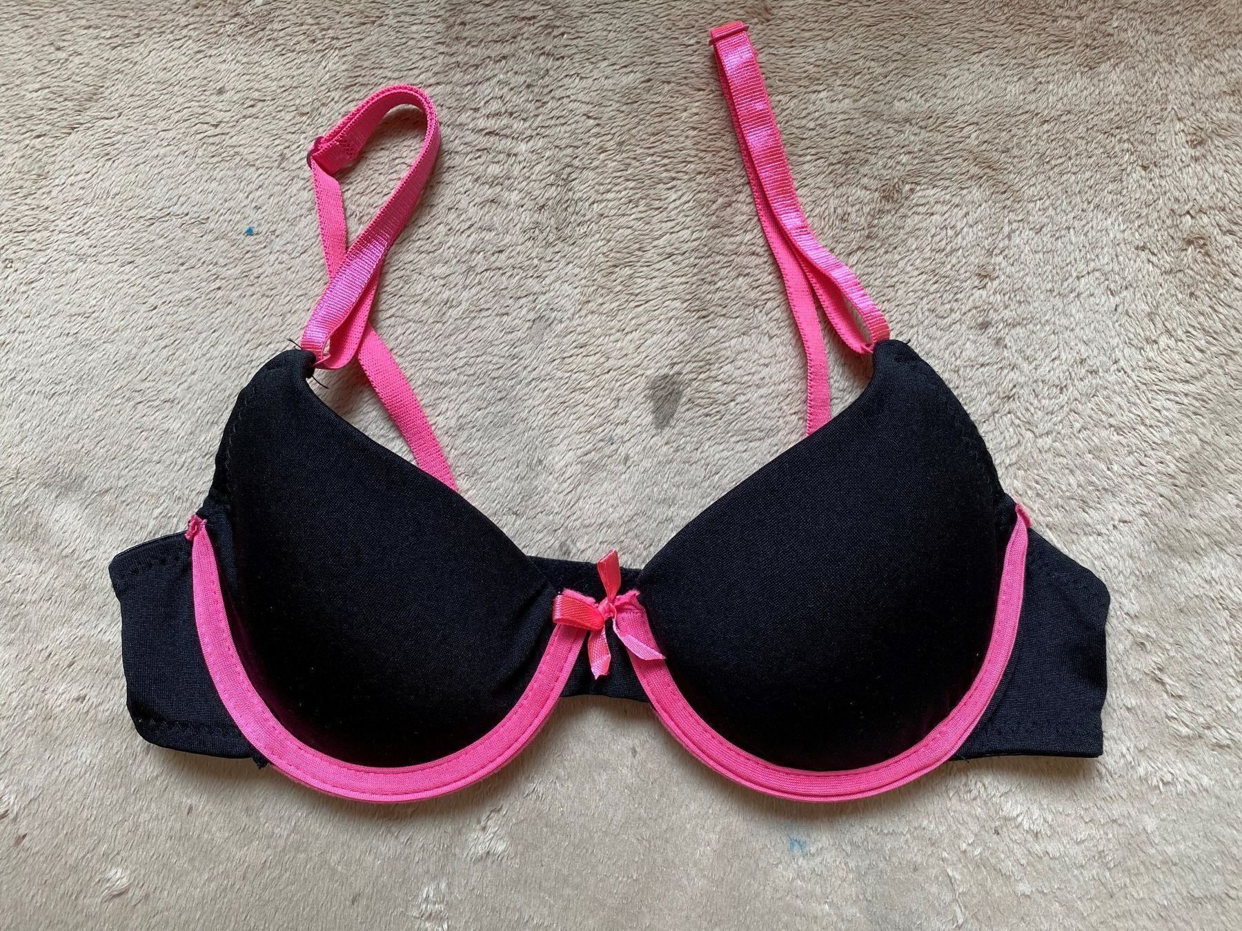 Biancheria intima: BH schwarz Gr.32A neu! – Usato da Kastanienbaum venduto da Muenchnerkindl1