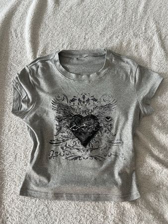 Graues Shirt