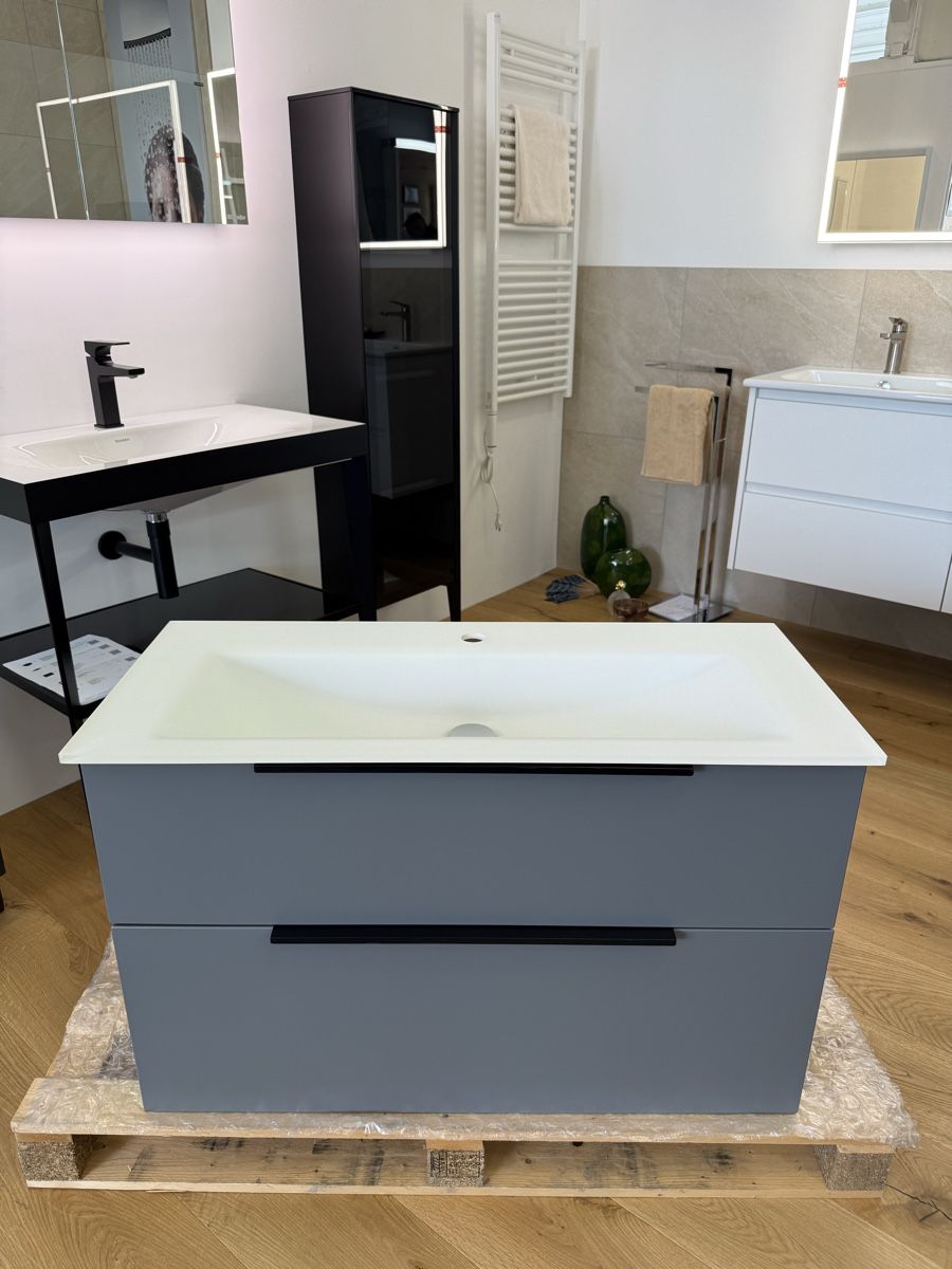 Mobili per bagno: Badmöbelset mit Glaswaschtisch – Nuovo (secondo la descrizione) da Amriswil venduto da deluxe_bad