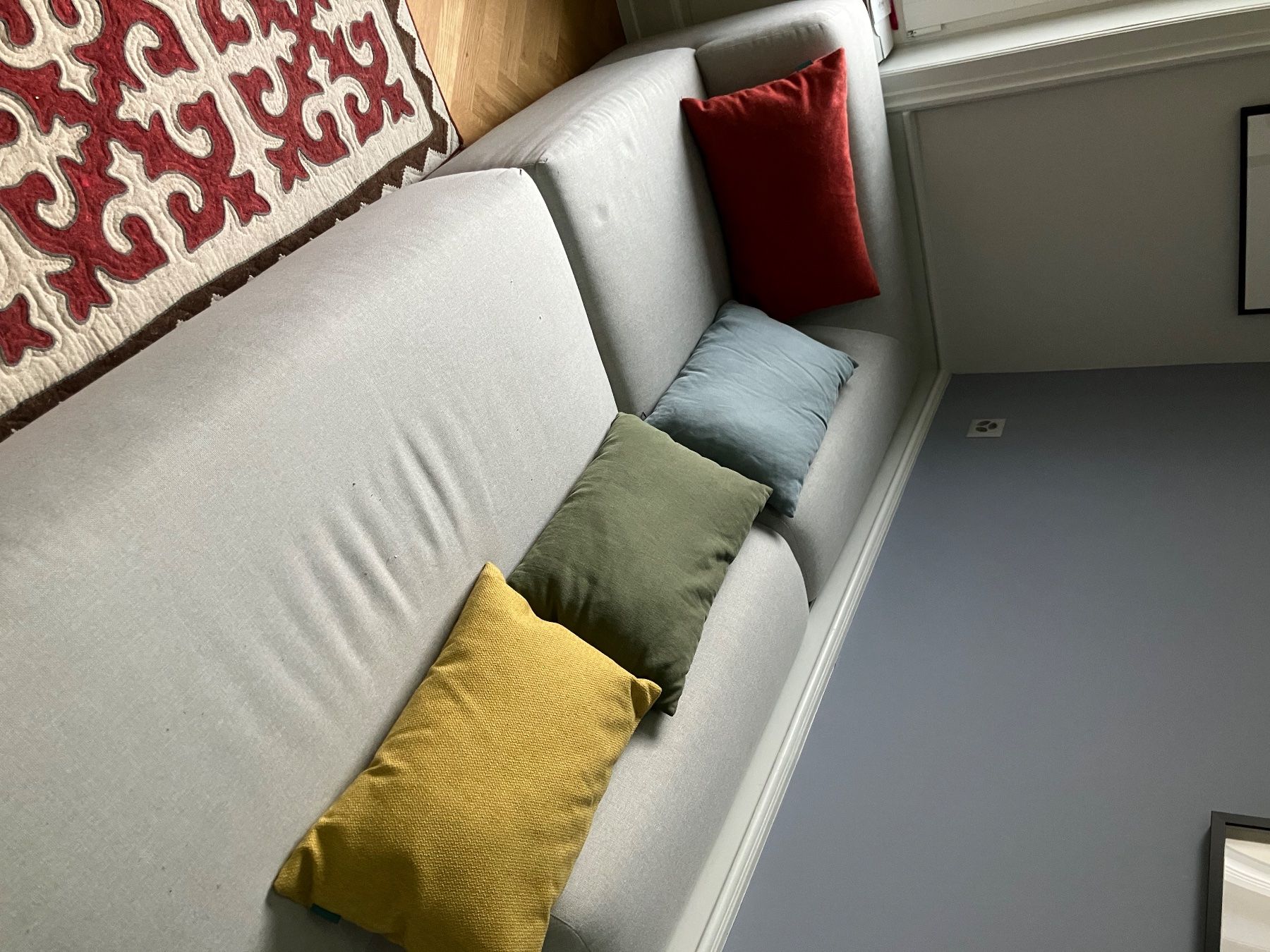 Sofas: MYCS Sofa Pyllow - Ecksofa kombinierbare Elemente - 4 Kissen – Gebraucht aus Basel von Wiub 1