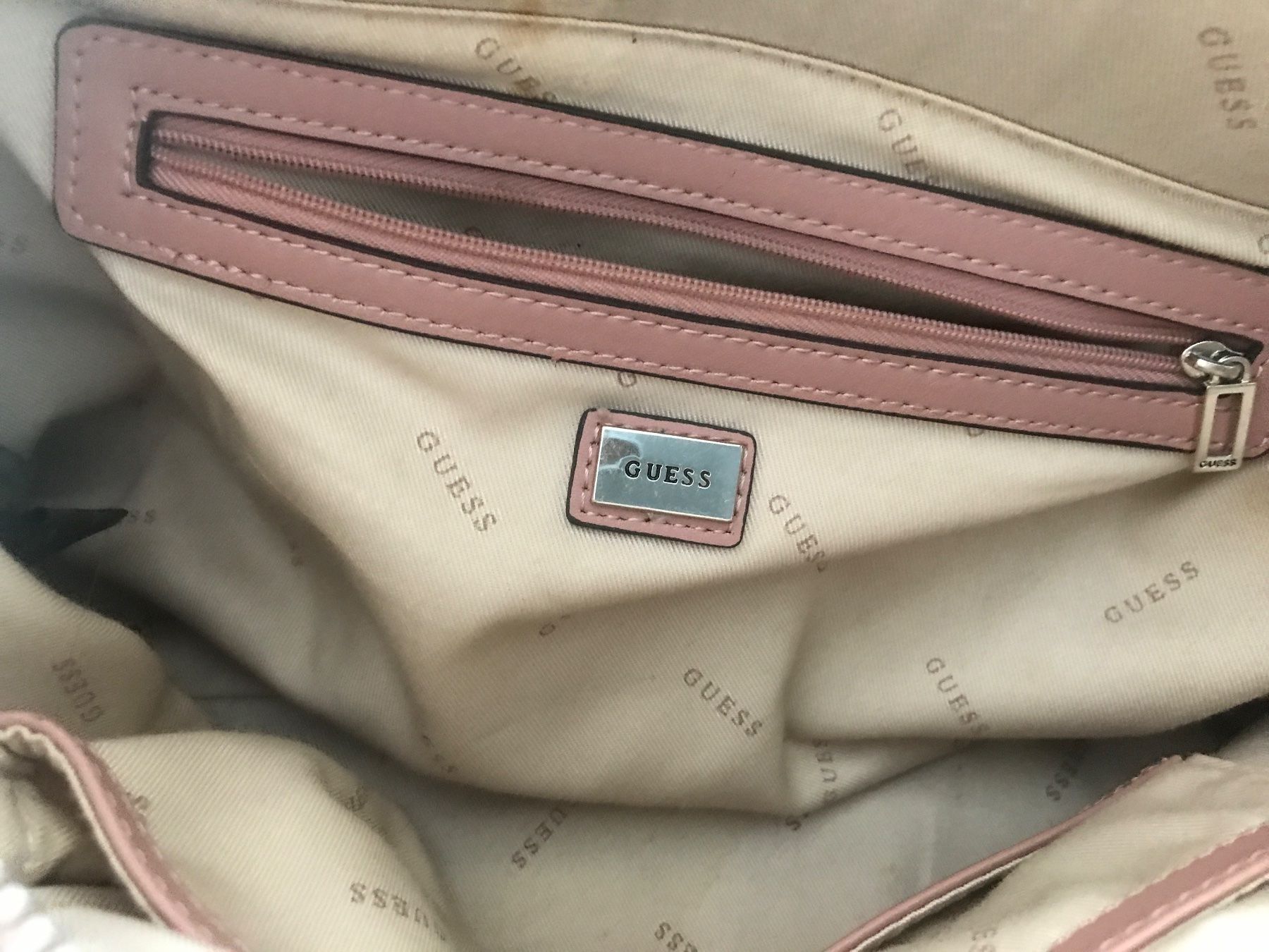 Guess Borse da donna: Guess Handtasche rosa monogramm – Usato da Wettingen venduto da Andres54 5