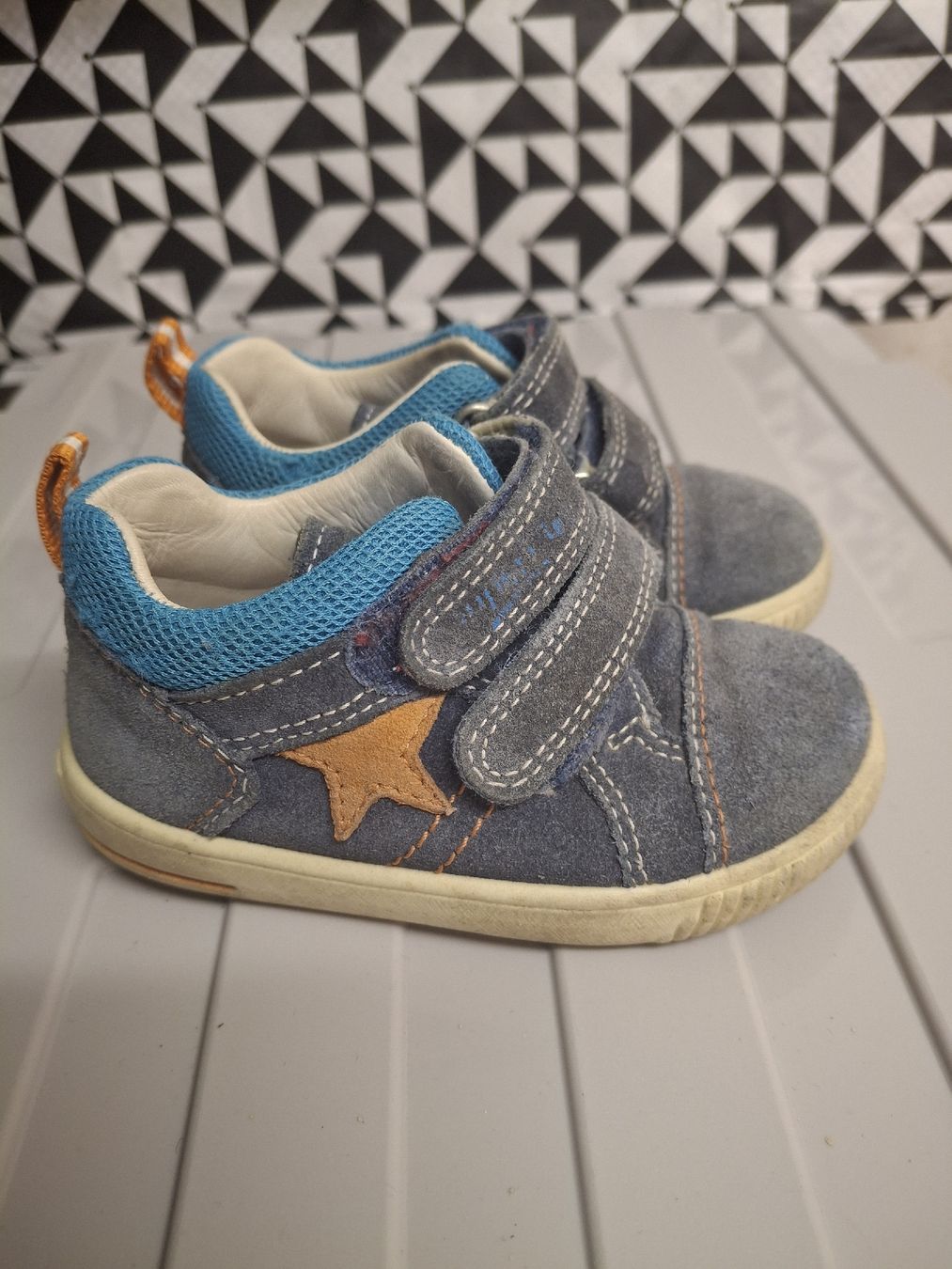 Superfit Schuhe für Jungen: Superfit Lauflernschuhe Gr. 21 – Gebraucht aus Allschwil von Tippster