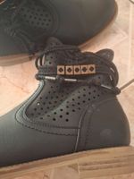 Bottines noires grandeur 37 marque Creeks