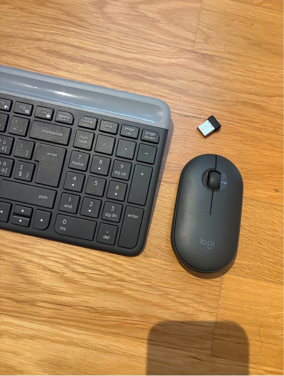 Logitech Tastiere: Tastiera e mouse Logitech  – Usato da Roveredo GR venduto da joh_9xxf 1