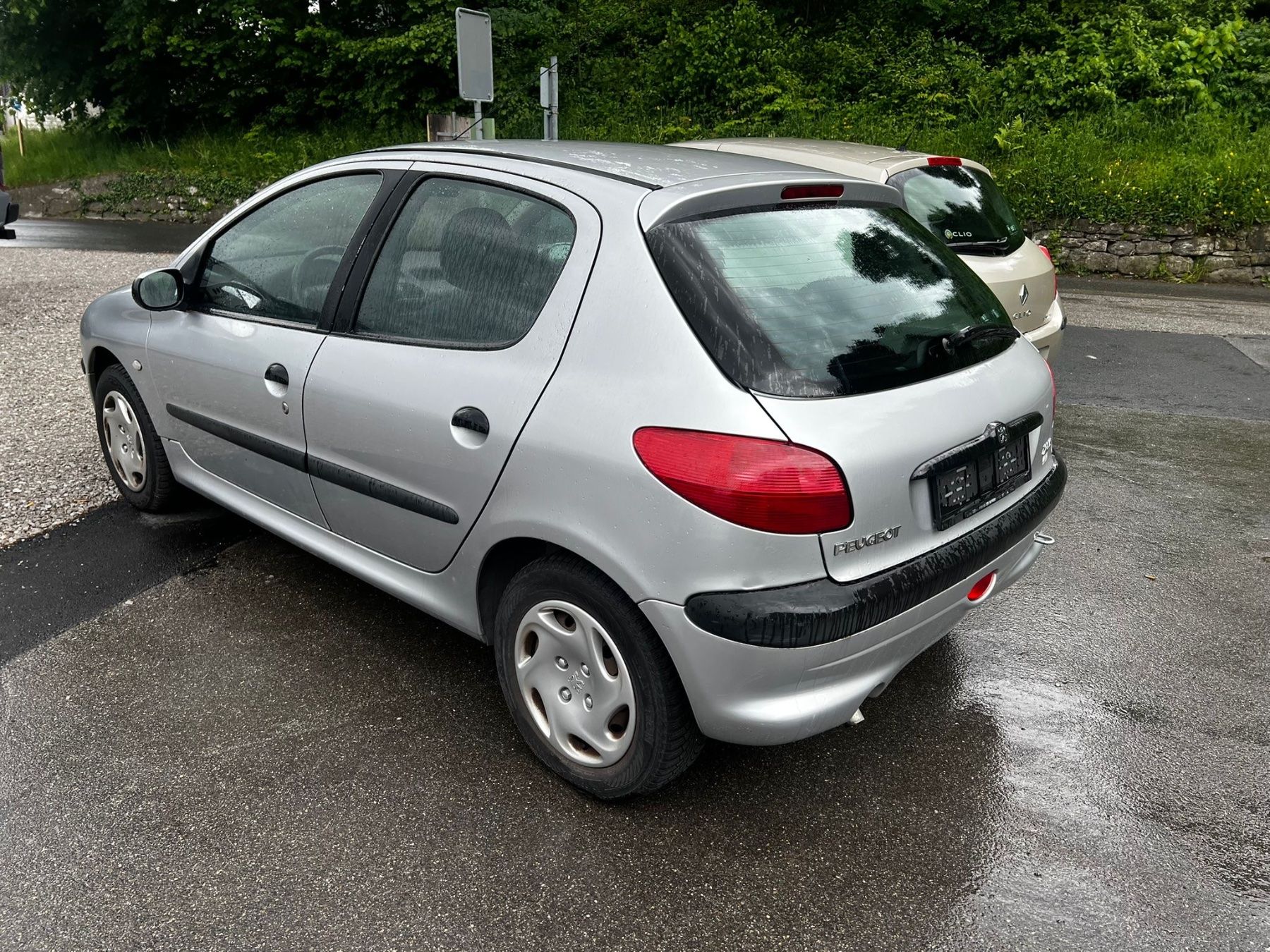Peugeot Automobili: Peugeot 206 – Usato da Wimmis venduto da Incar_GmbH 2