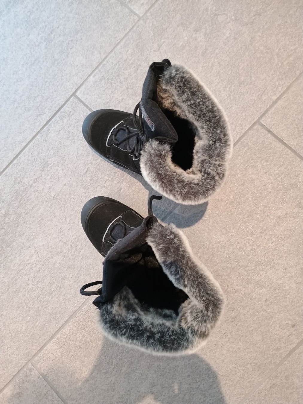 Scarpe da uomo: Winterschuhe Winterstiefel Grösse 38 – Usato da Mörel venduto da tasie 1