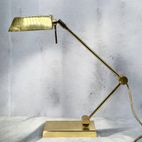 Lampe de bureau articulée vintage OMI en laiton doré