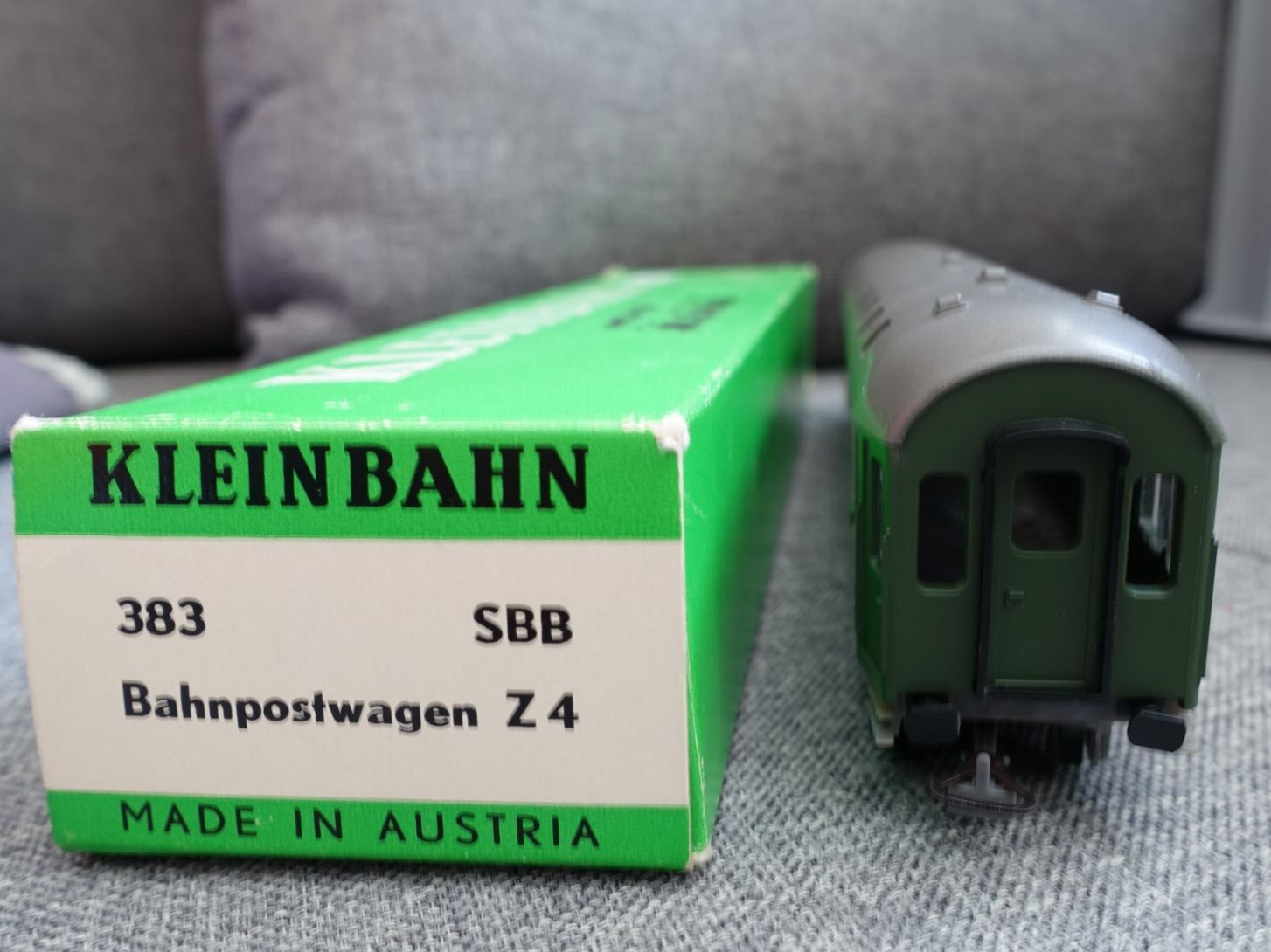 Kleinbahn Modellini di ferrovie: KLEINBAHN No. 383 Schweizer Bahnpostwagen Z4 – Usato da Wallbach venduto da Sarrows 2