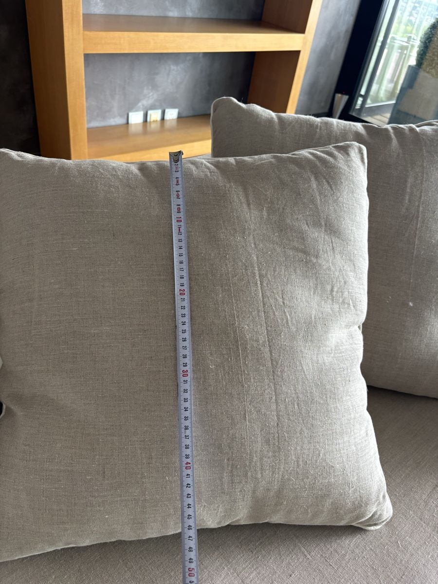 Sofas: Beige chic couch in good condition  – Gebraucht aus La Conversion von chi_td5v 6
