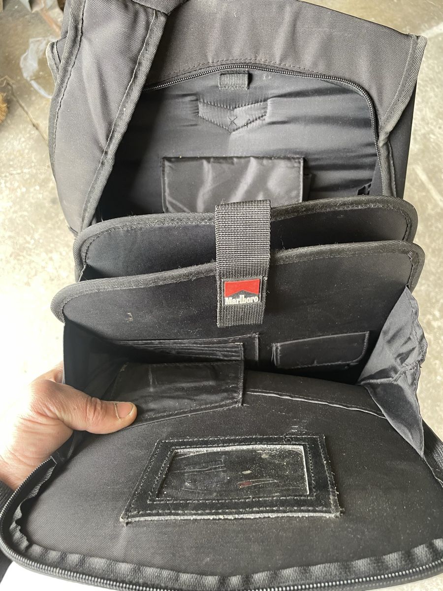 Marlboro Zaini: Sac à dos MARLBORO Rouge - Collection – Usato da Denges venduto da Ricautomotive 5