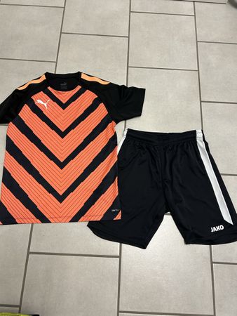 Sport Shirt und Hose Gr. 164