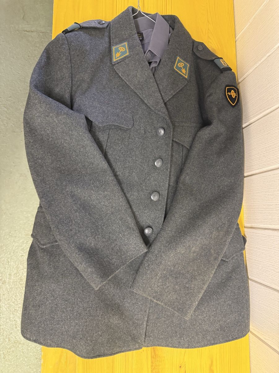 Schweizer Armee Uniformi: CH Uniform Ord. 72 Motfahrer – Usato da Wittnau venduto da Helvetia1