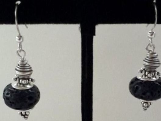 Orecchini pendenti & Orecchini a lobo: Silber Ohrhänger mit  Lavastein – Nuovo e nell'imballaggio originale da Winistorf venduto da acreativ2