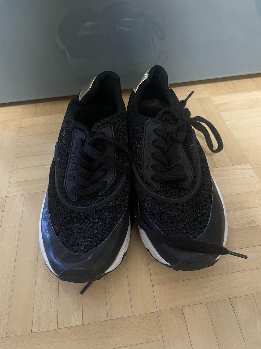 Scarpe da donna: Baskets Versace Jeans 🤩 – Usato da Vuadens venduto da Nina11 1