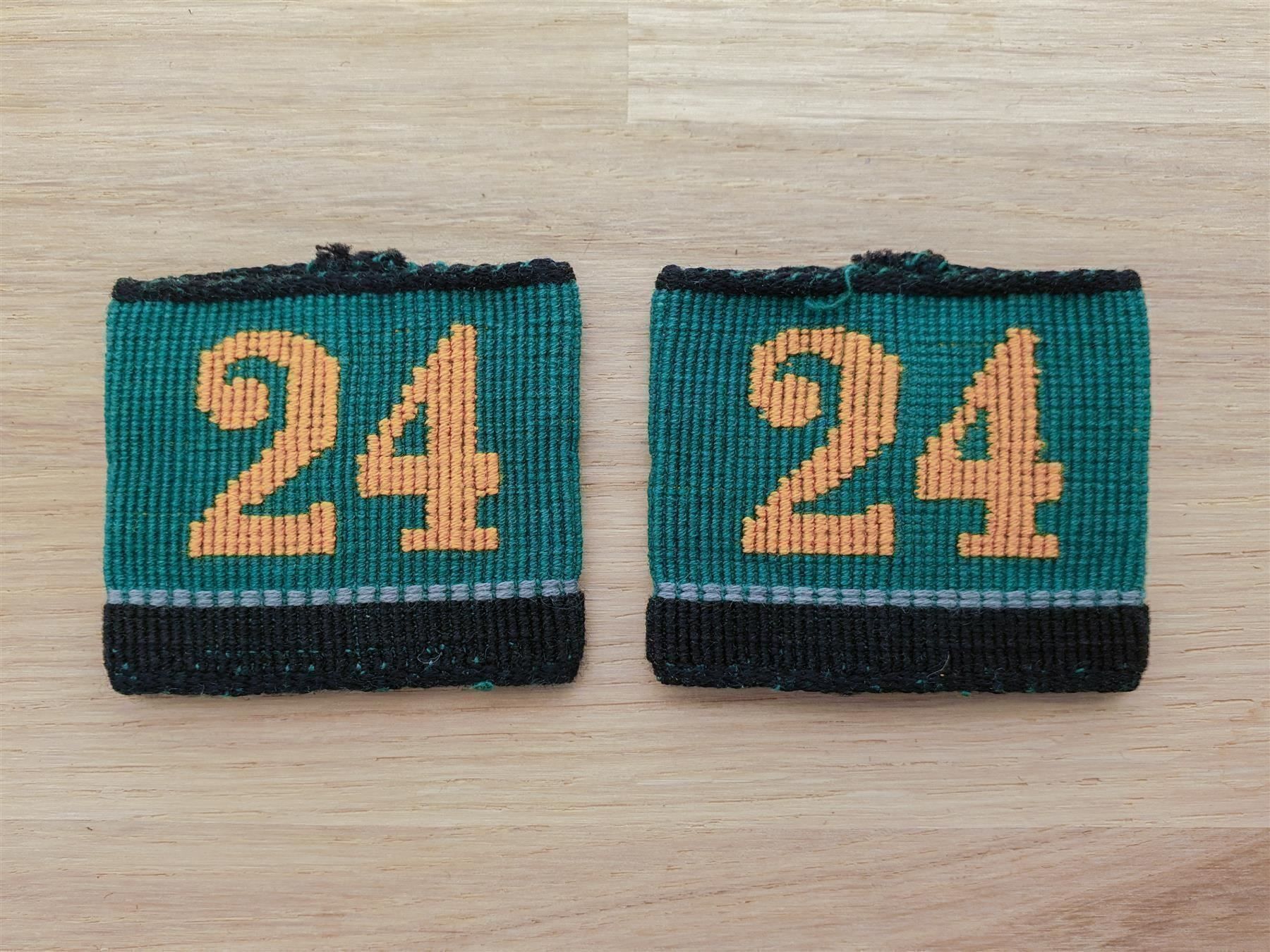 Uniformen: Achselschlaufen / Patten 24 – Gebraucht aus Erlinsbach von S700