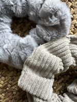 2 Haargummis Plüsch und Cord grau beige neuwertig