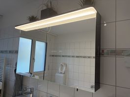 Spiegelschrank Lanzet 120x70cm LED Beleuchtung gebraucht