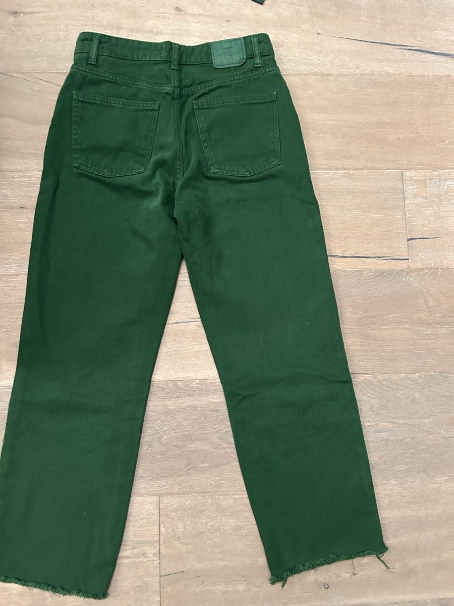 Stradivarius Jeans: Pantalon Stradivarius vert taille 38 – Gebraucht aus La Croix (Lutry) von fashionclub01 1