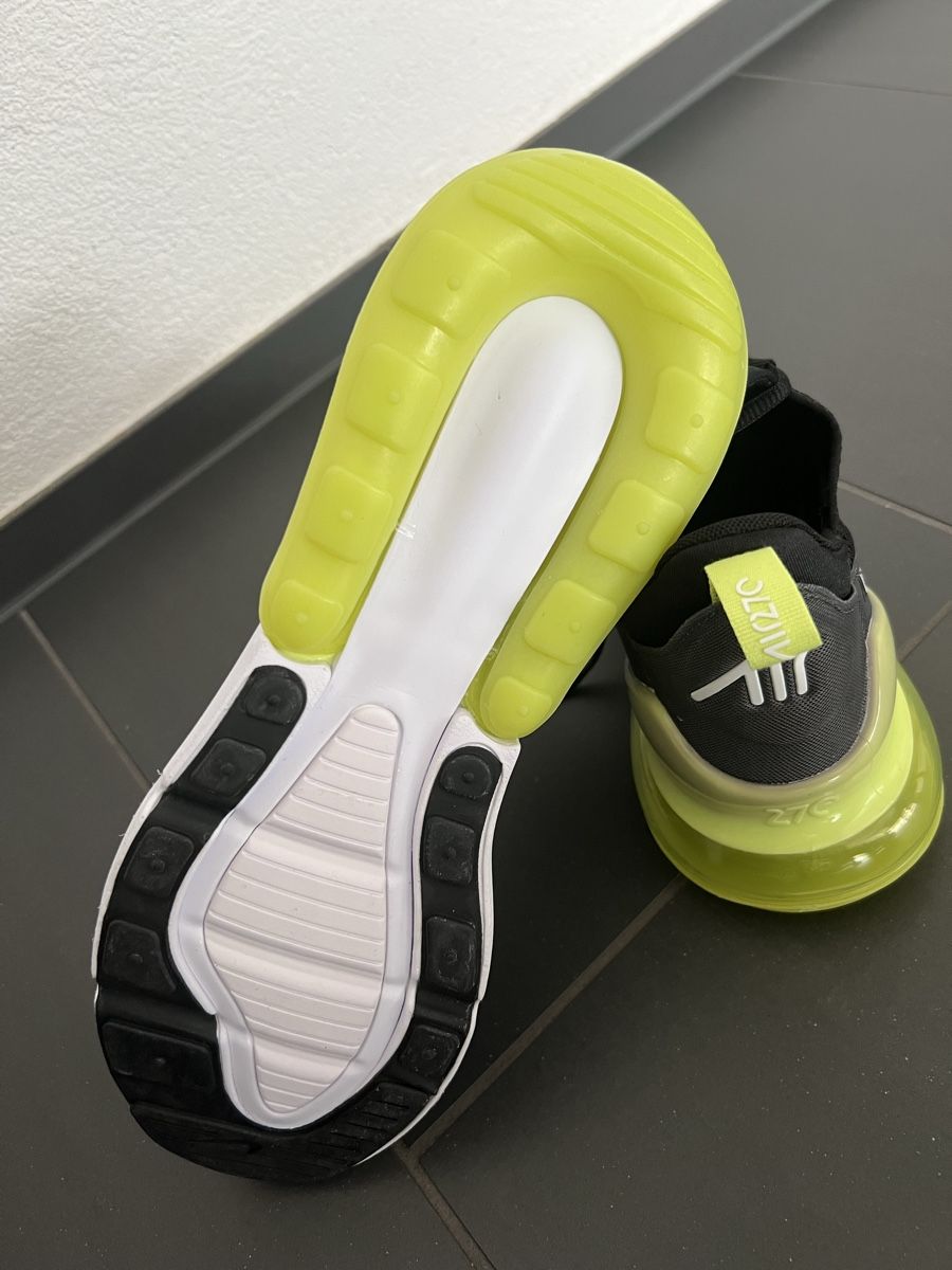 Nike Scarpe da uomo: Nike Air Max 270 – Nuovo e nell'imballaggio originale da Holziken venduto da 181281 7