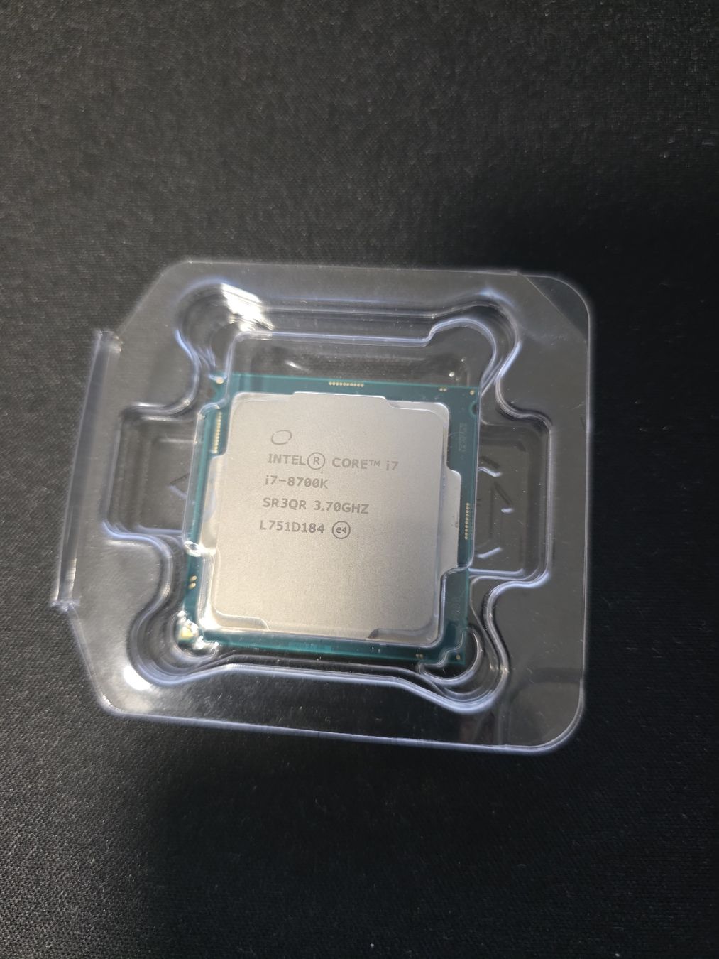 Intel PC: Intel i7 8700k – Usato da St. Gallen venduto da vas_y8ln 1